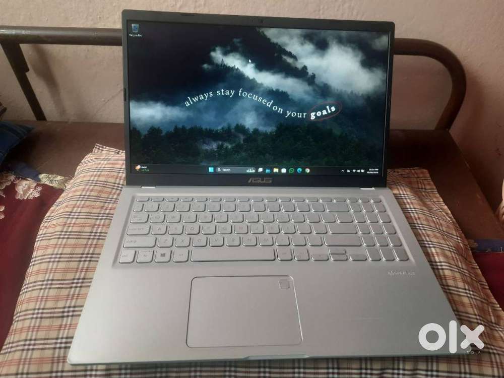 ASUS I3 11TH GEN // 8GB RAM // 256 SSD // FINGER PRINT MOUSE PAD