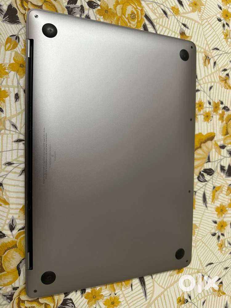 MacBook Pro M1 (2021) 13-inch  8GB/256GB  Touch Bar  Excellent