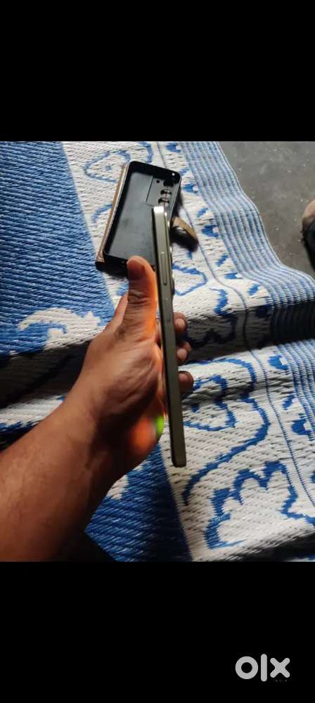 14x 5g 8 gb ram 156 gb memory