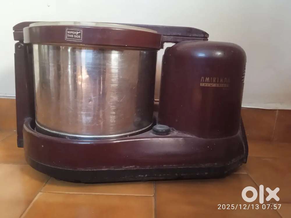 Wonderful 2 liter Amirtha grinder