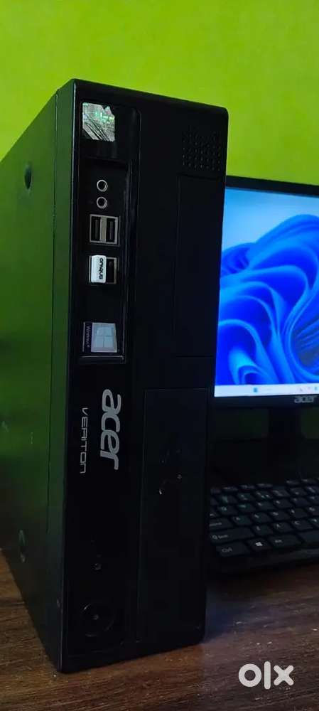Acer branded pc set for gaming and editing