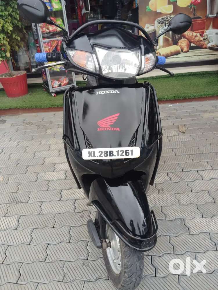 HONDA ACTIVA SINGLE OWNER LADY USE