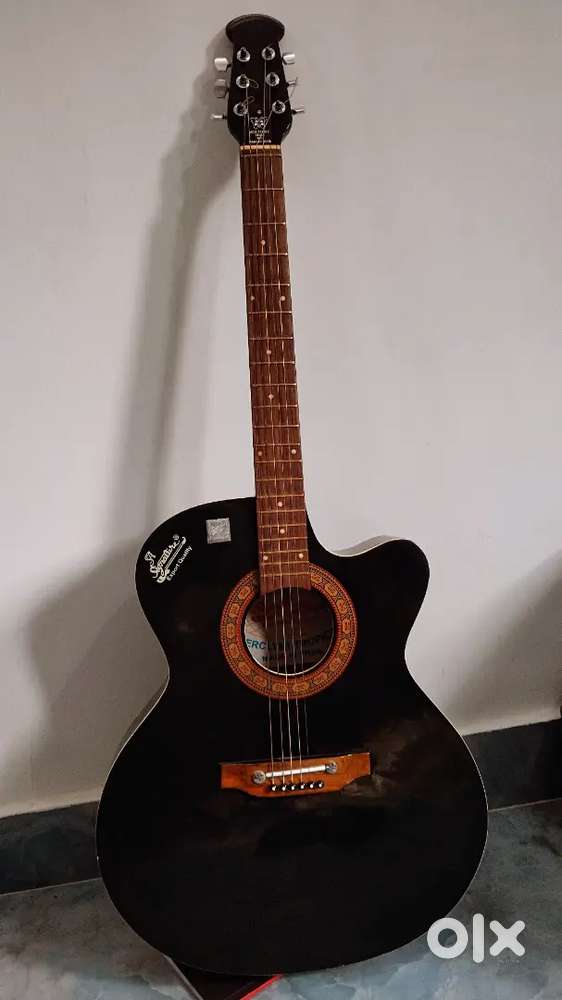 Acoustic Guitar Tonewood Right Hand Orientation (Black)