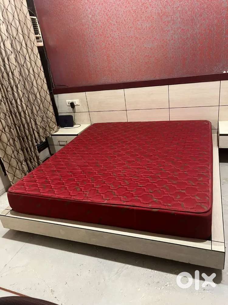 8 thick Double bed Branded mattress of Libra Make