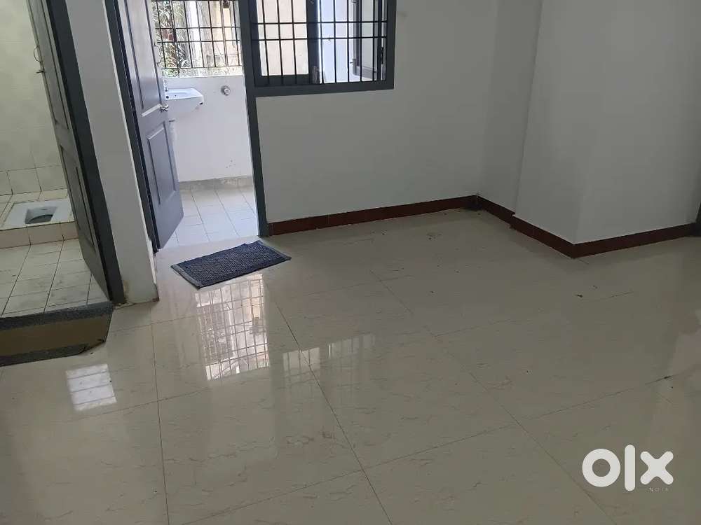 2BHK  HOUSE IN CHOOLAIMEDU,PRIME LOCATION