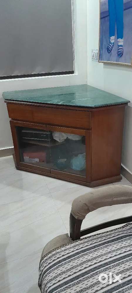 Corner/Table