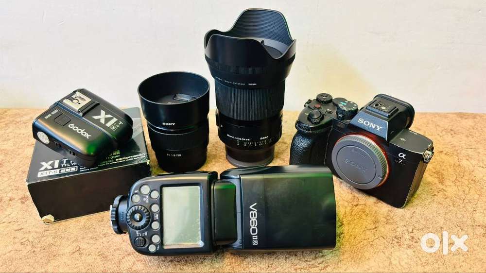 Sony A7 M4 Camera With Kit lence and Prime Lence