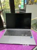 Samsung galaxy Book 4 core 5 13 th Gen 16/512