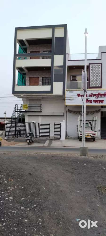 Ground floor big single room with Fan & BED, Table