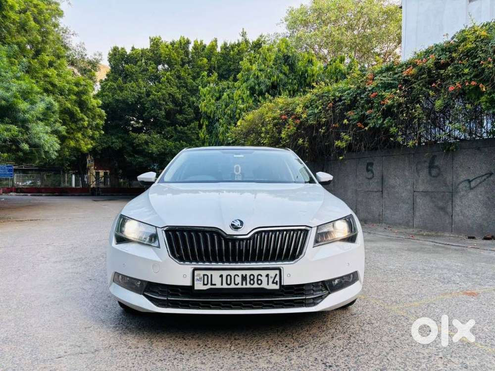 Skoda Superb 2.0 L&K TSI AT, 2019, Petrol
