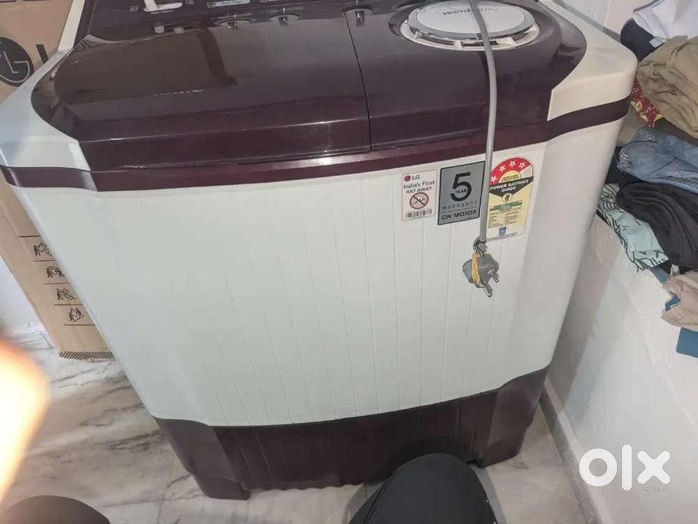 LG 7 kg 4 Star rating Semi Automatic Washing Machine White
