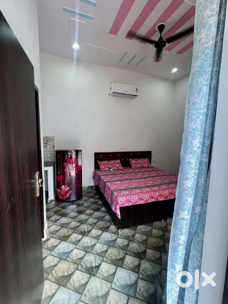 One Room attached washroom fully furnished in karnal modal towan