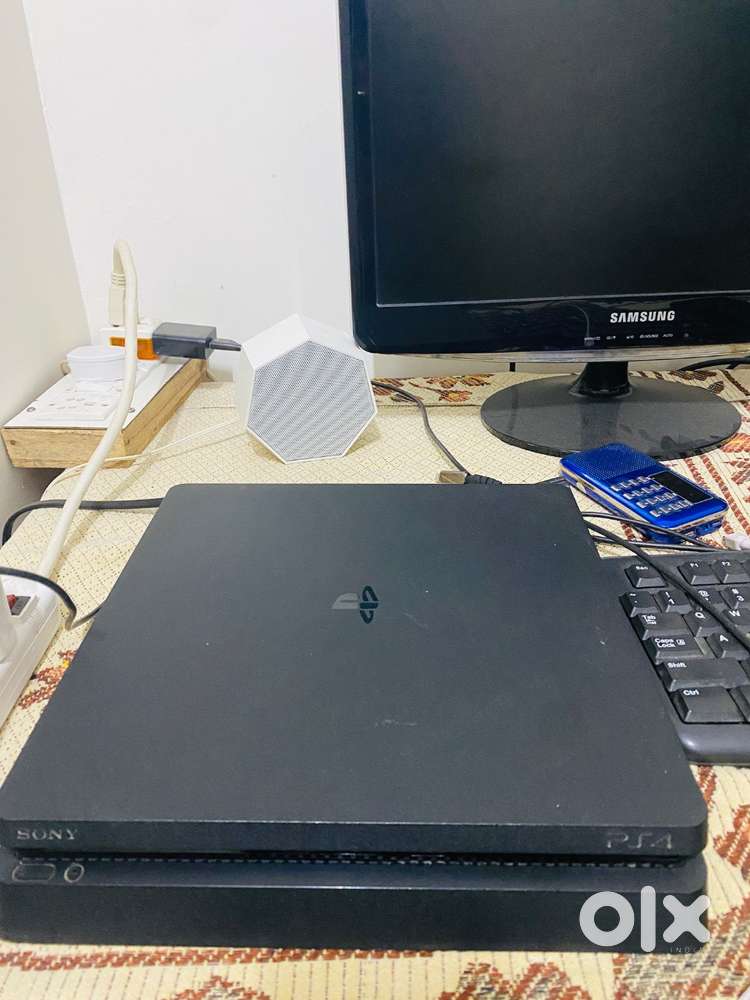PS4 slim 1TB