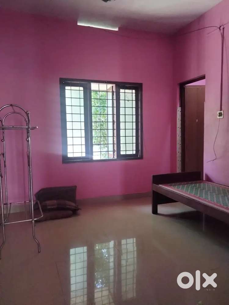Room for rent near kollam railway station