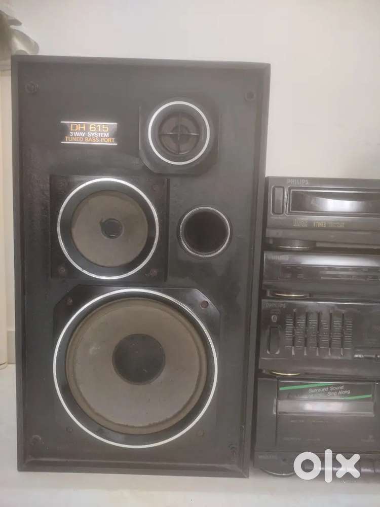 Philips power house with 3way speakers, heavy bass output home theater