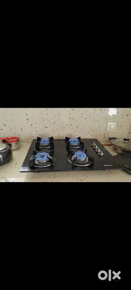 elica 4 burner gas stove auto ignition - 6 yrs old - good condition