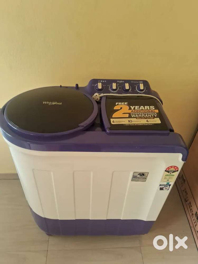 Whirlpool semi automatic washing machine