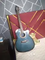 Good looking yemaha guitar