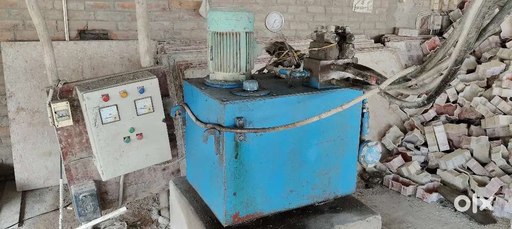 Bricks machine