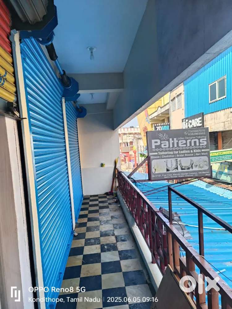 Shop for Rent in Avadi Nehru Bazar First Floor Mazuthi Veeraya Complex