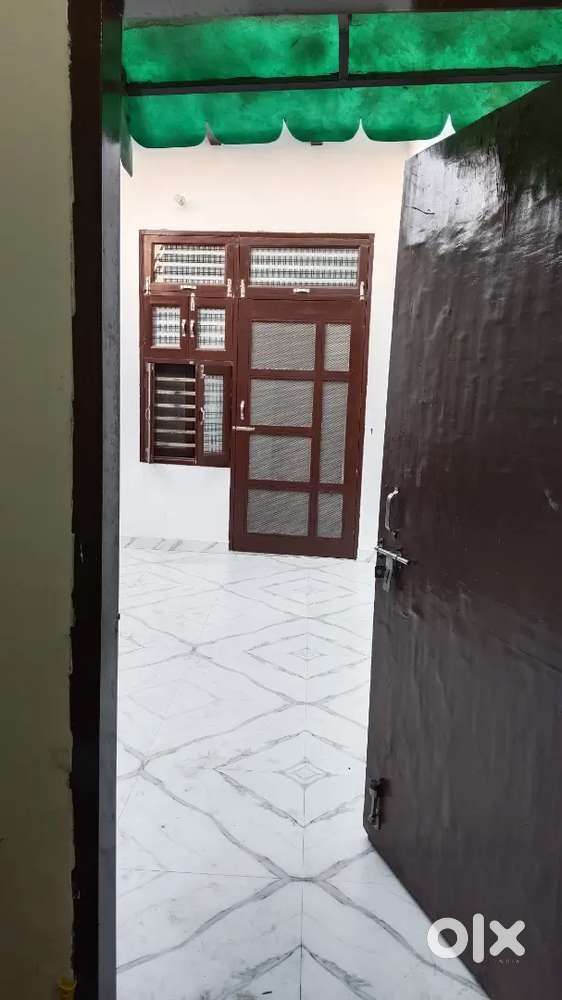 1 hk Indipendent first floor + Tiffin Service in kamla nagar