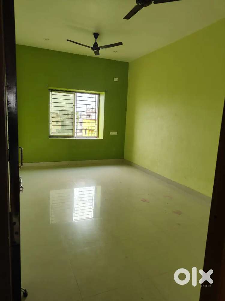 It's a specious 2BHK house rent available for Family