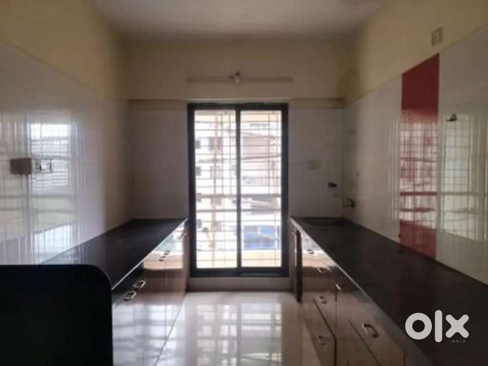 2 BHK flat available for rent in the premium society Mahavir heights