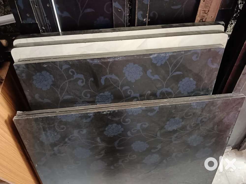 Bhusee ka bed 6000 mai  4 saal hue haiin