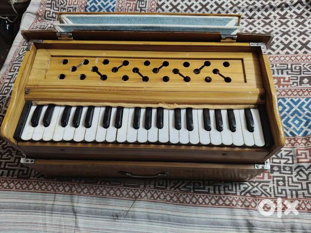 Folding Harmonium instrument
