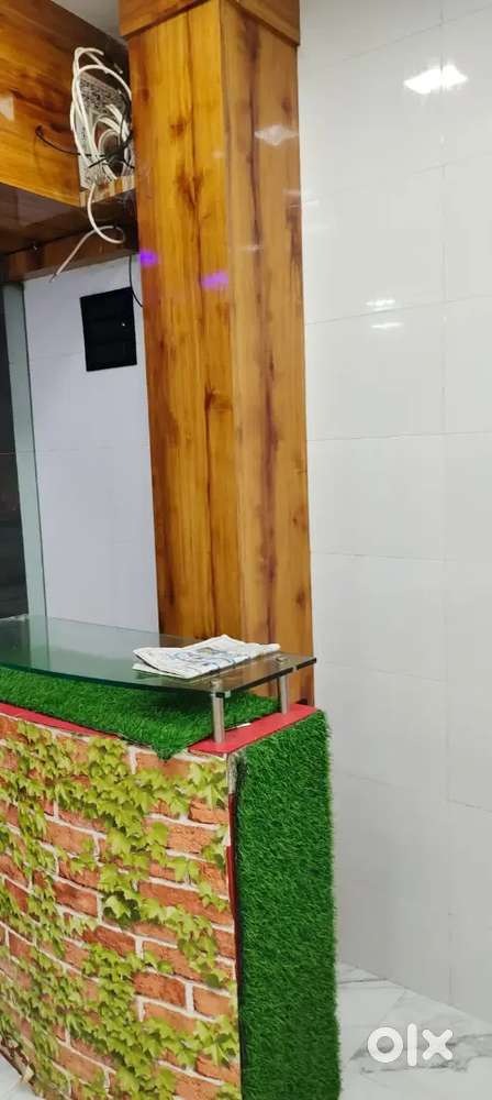 FULLY FURNISHED SHOP AT PRIME LOCATION.