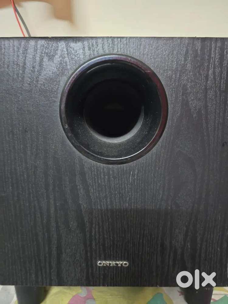 Onkyo Soeakers n Woofer
