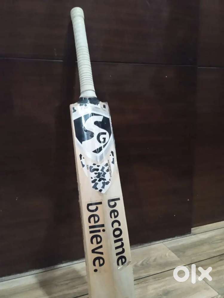 Sg English WILLOW Bat only for ₹5000 with a great condition
