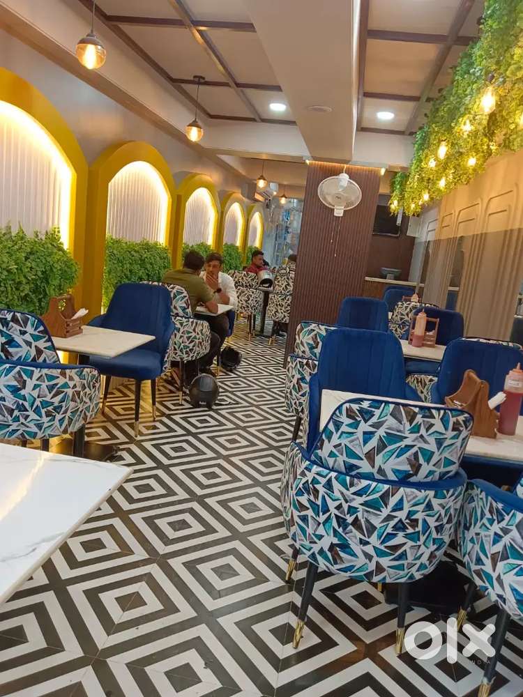 Restaurants food attendant