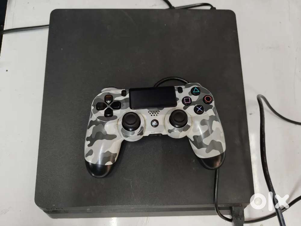 PlayStation 4 slim