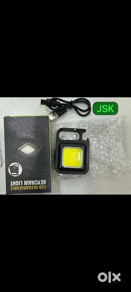 Magnetic pocket keychain light