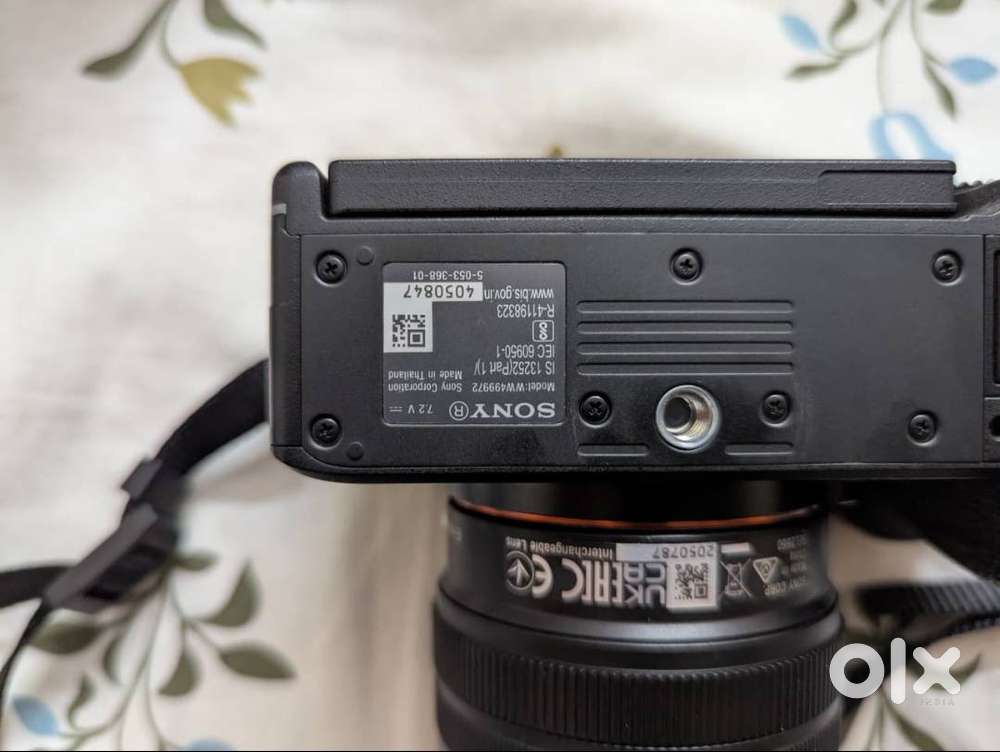 Sony Alpha 7C II + Kit Lens & Accessories  948 Shutter Count