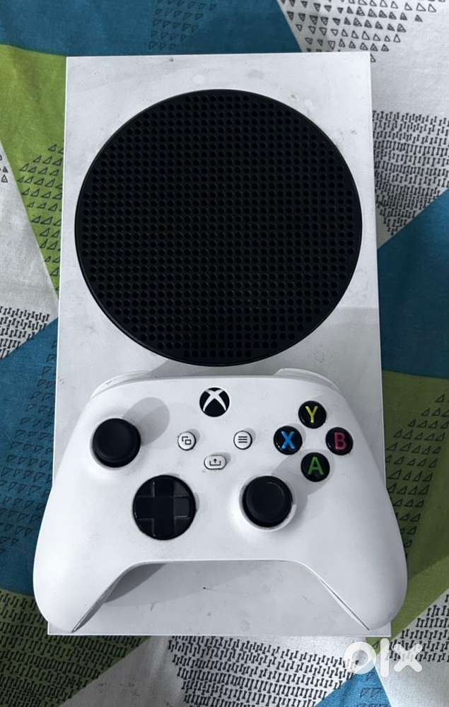 Xbox Series S 512GB  Great Condition  With Box & Controller