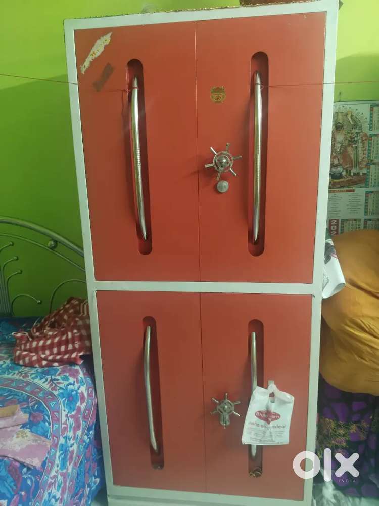 Almira in good condition