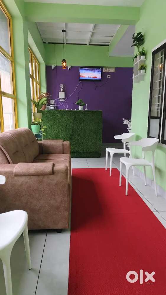 Spa therapist