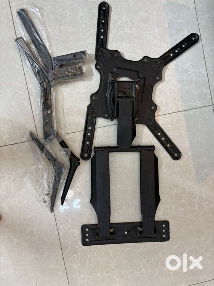Heavy Duty Adjustable TV Wall Mount Stand
