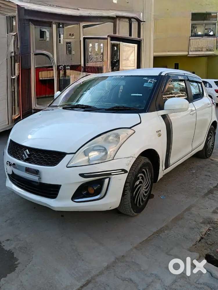 Maruti Suzuki Swift 2017 CNG & Hybrids 80000 Km Driven