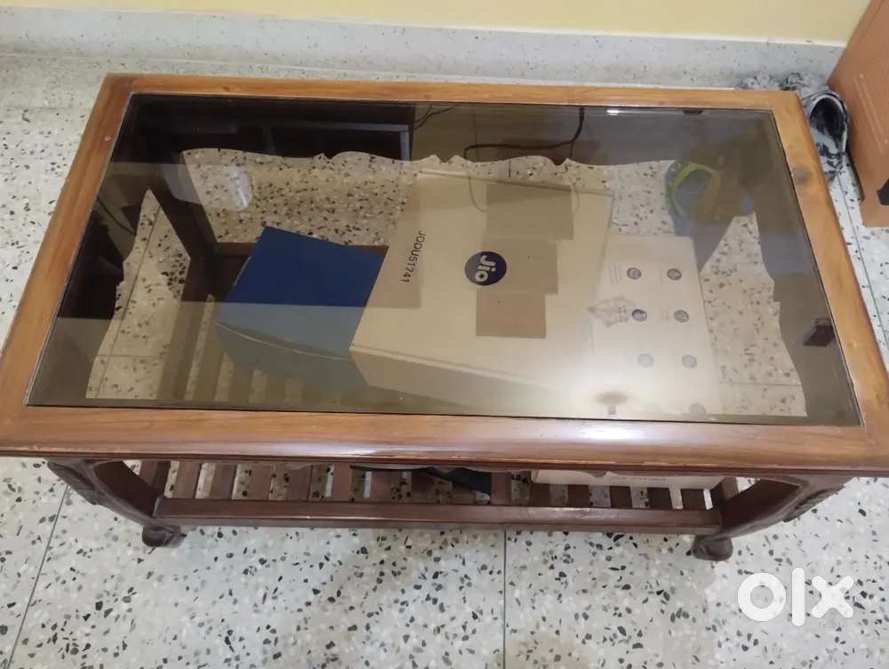 Center/tea table and Singhasan