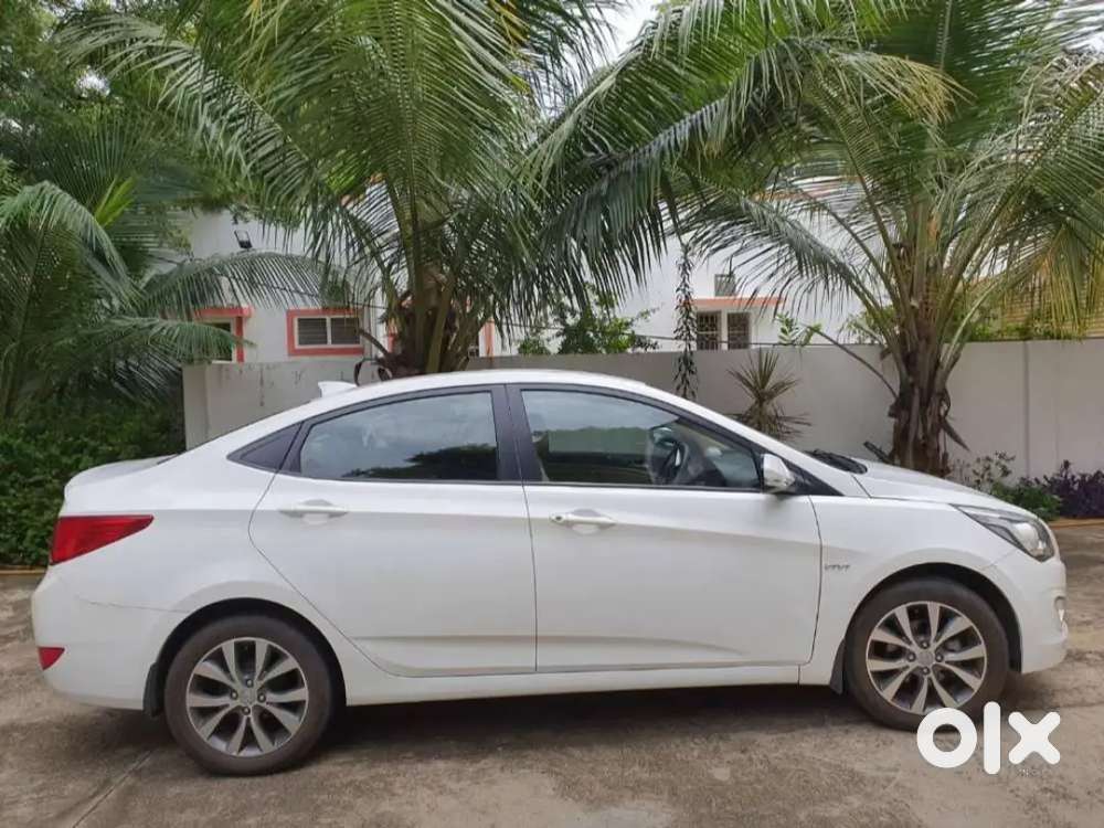 Hyundai Fluidic Verna 2016 Petrol, Sparingly used.