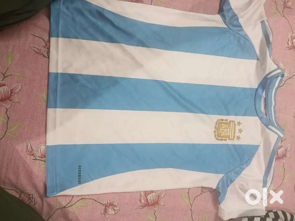 Messi t-shirt with nekar