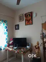 House sharing person