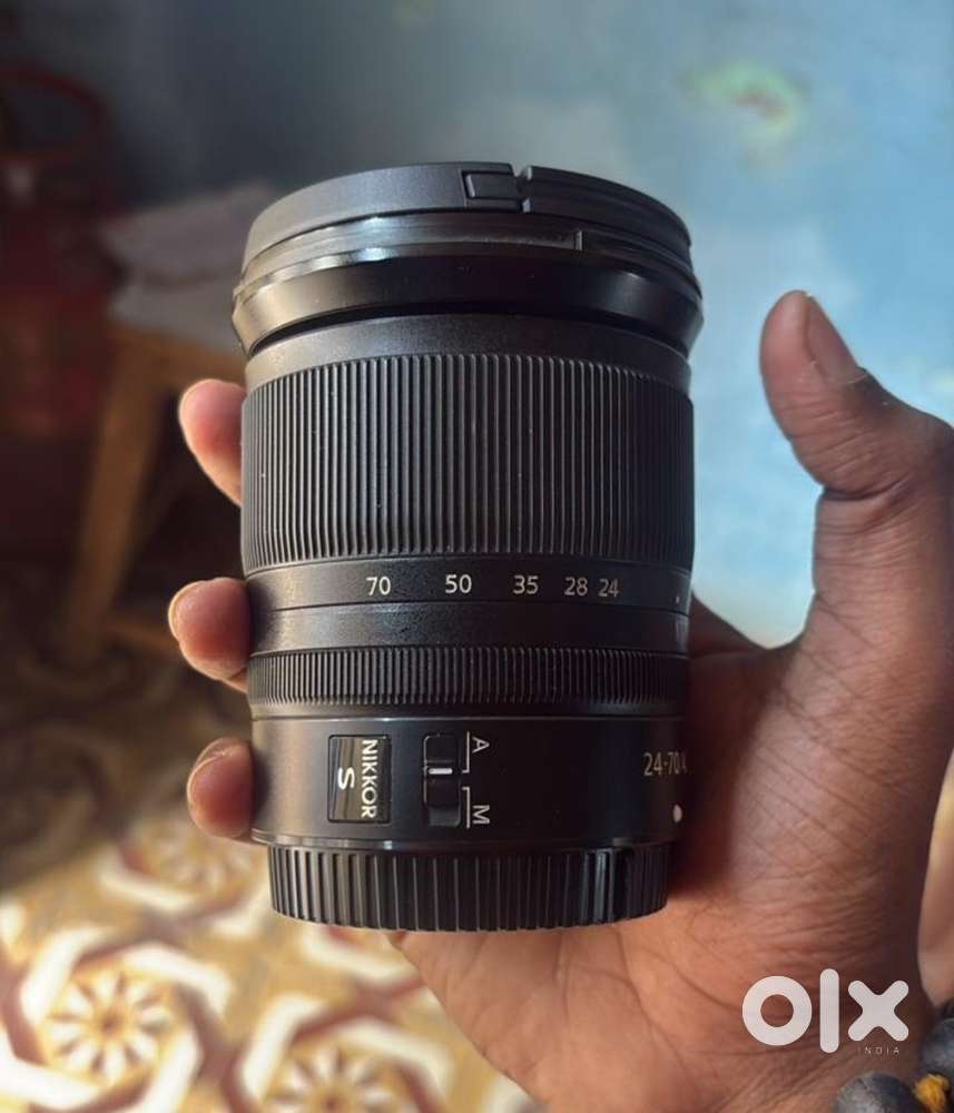 Nikon Z6 mark 2 camera and with  24-70 lans