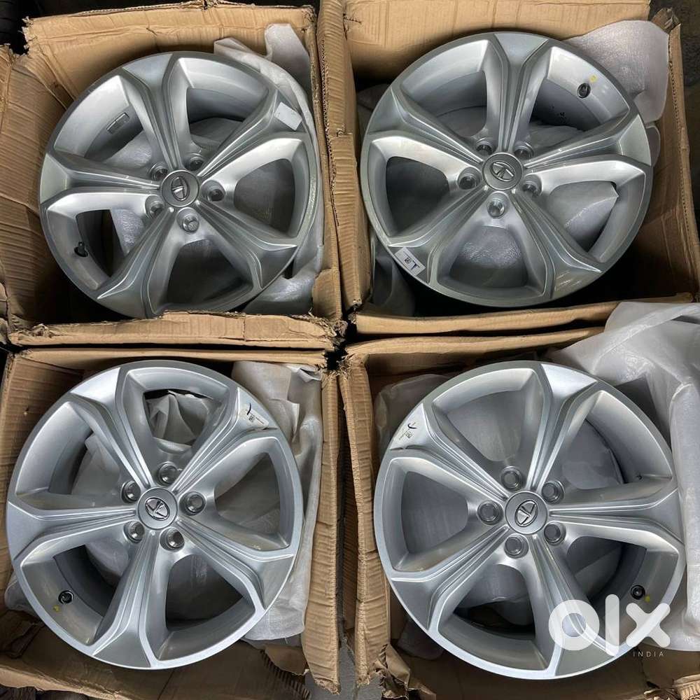 TATA SAFARI ALLOY WHEELS 17 INCHES (BRAND NEW)