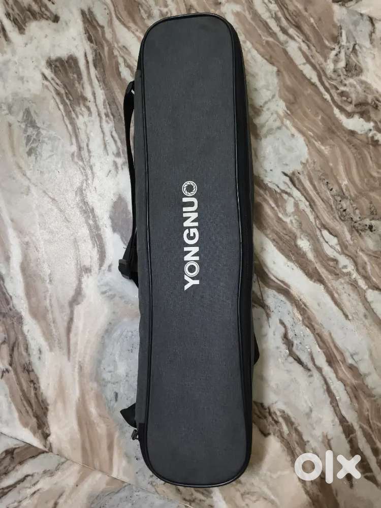 Youngnuo 360iV Led Stick Light With Barn Door And Rgb Light