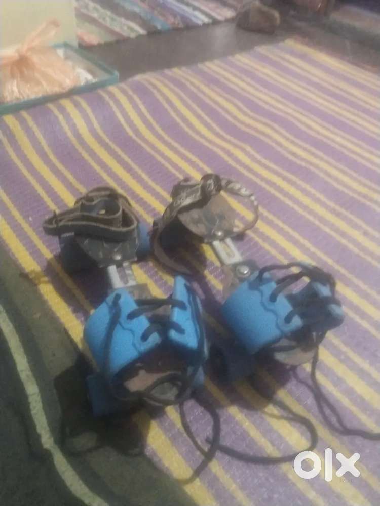 Skate shoes