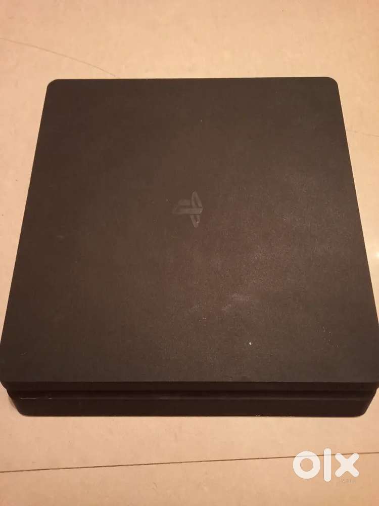 Ps4 slim 1Tb